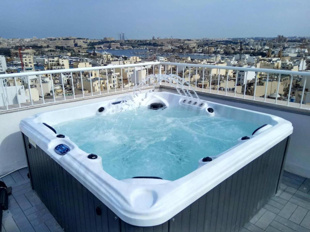 Wonderful Apartments With Shared Jacuzzi And Panorama Rooftop Gzira Екстериор снимка